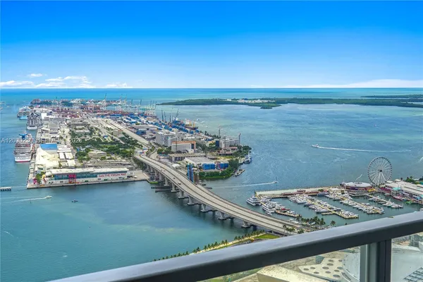 $14,000 | 1100 Biscayne Boulevard, Unit 6001, Miami, FL 33132