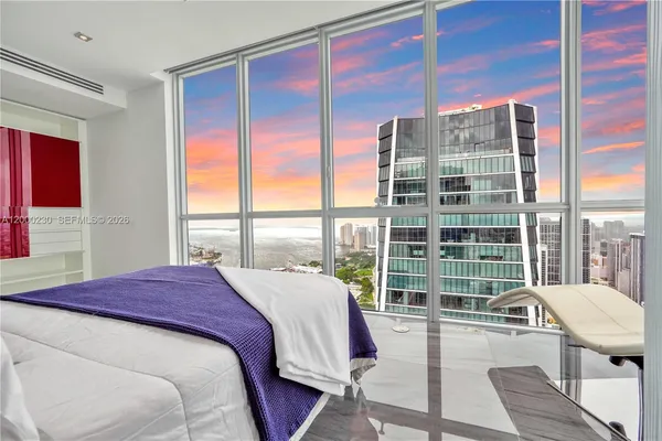 $14,000 | 1100 Biscayne Boulevard, Unit 6001, Miami, FL 33132