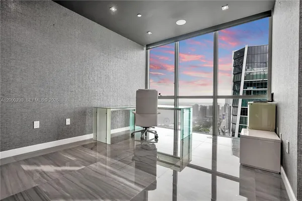 $14,000 | 1100 Biscayne Boulevard, Unit 6001, Miami, FL 33132