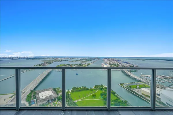 $14,000 | 1100 Biscayne Boulevard, Unit 6001, Miami, FL 33132