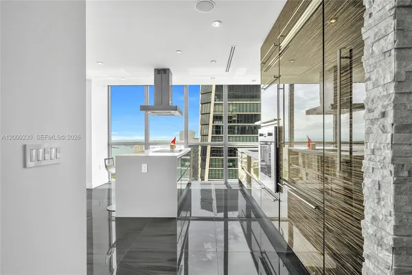 $14,000 | 1100 Biscayne Boulevard, Unit 6001, Miami, FL 33132