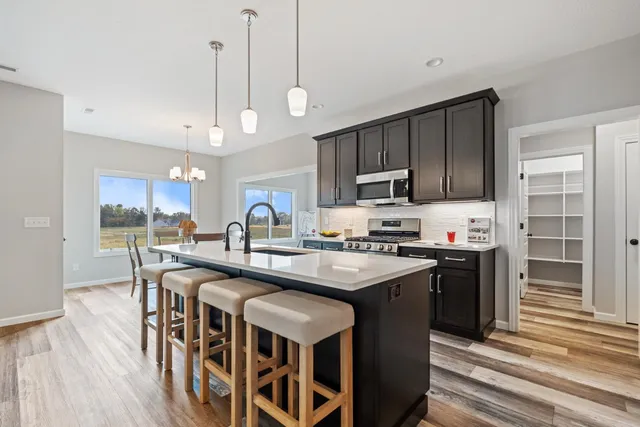 $439,900 | 150 Wagon Wheel Drive, Warsaw, IN 46580