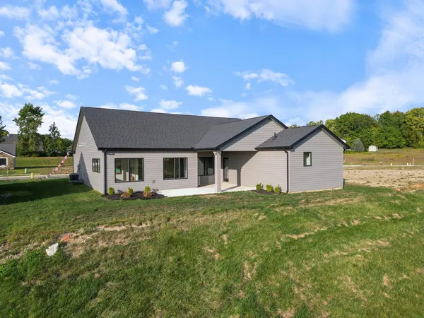 $439,900 | 150 Wagon Wheel Drive, Warsaw, IN 46580