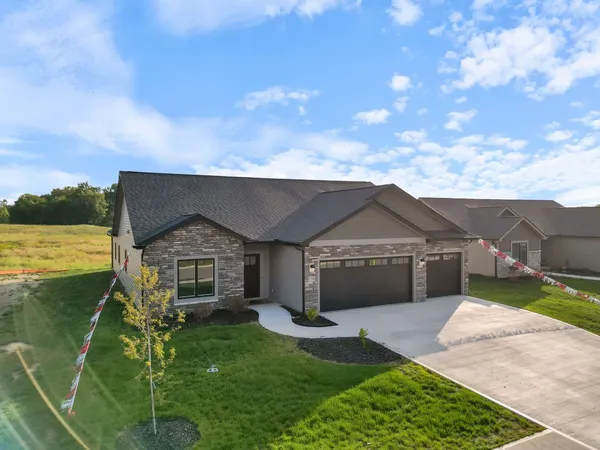 $439,900 | 150 Wagon Wheel Drive, Warsaw, IN 46580