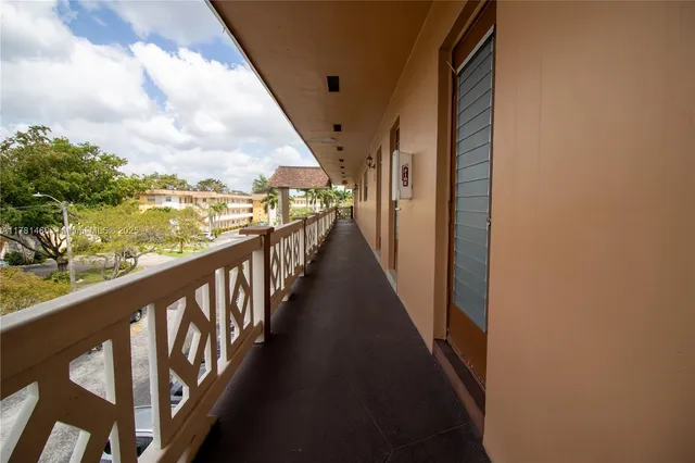 $140,000 | 5031 West Oakland Park Boulevard, Unit 309, Lauderdale Lakes, FL 33313