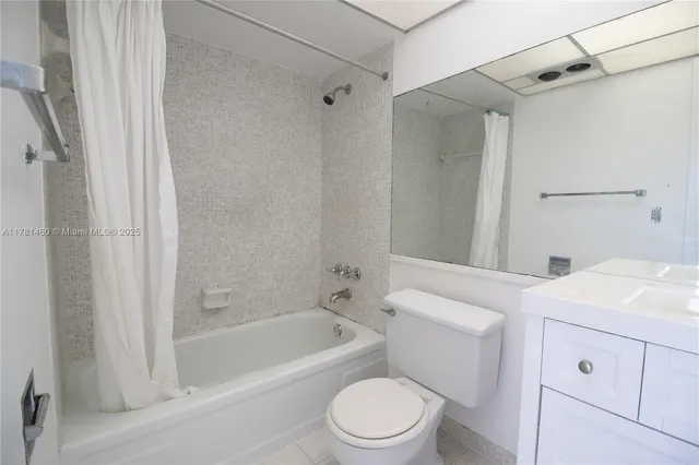 $140,000 | 5031 West Oakland Park Boulevard, Unit 309, Lauderdale Lakes, FL 33313