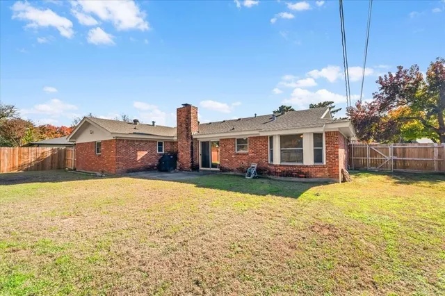 $325,000 | 1913 Yucca Trail, Hurst, TX 76054