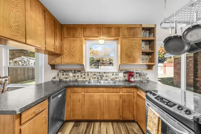 $325,000 | 1913 Yucca Trail, Hurst, TX 76054