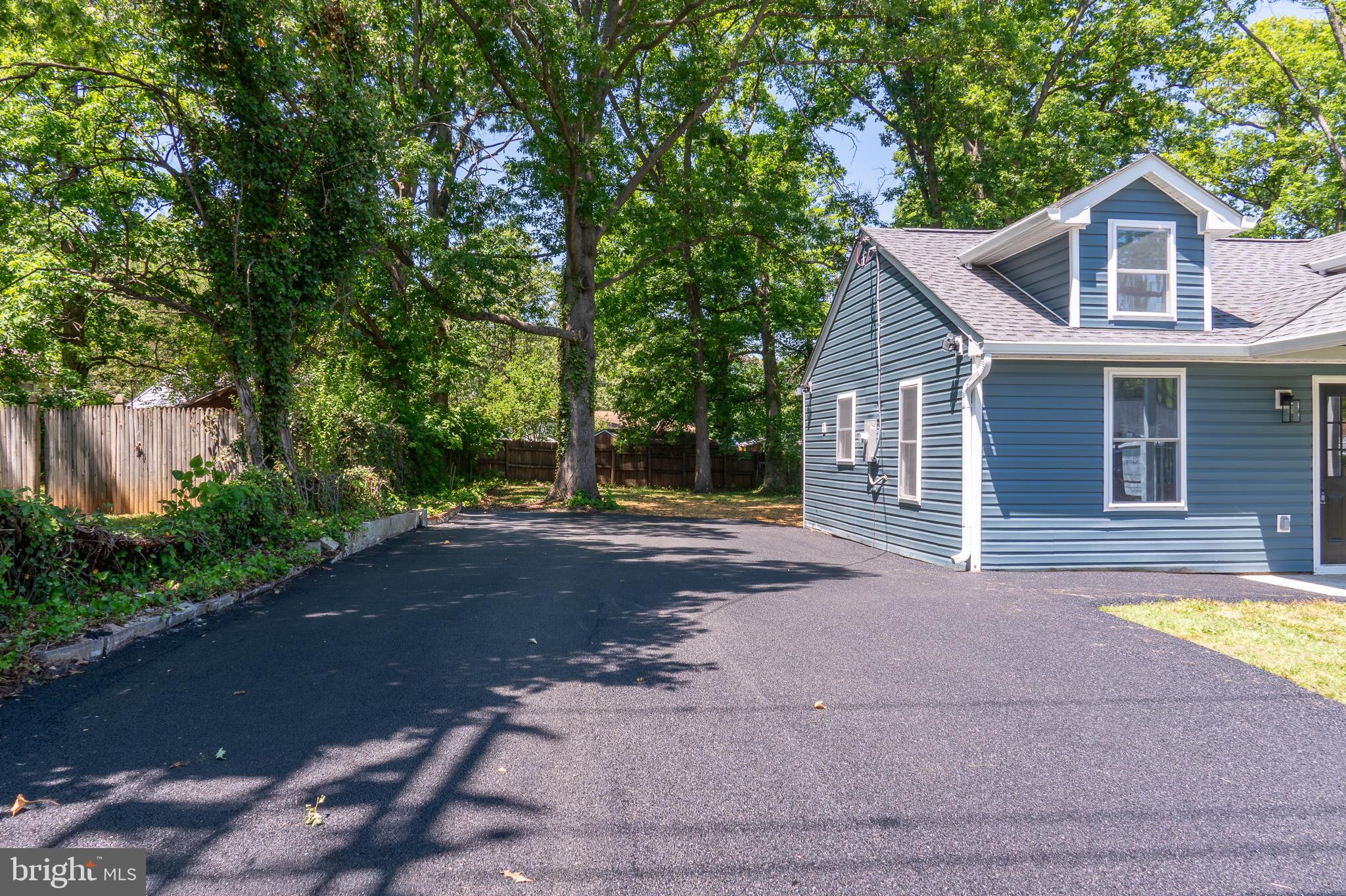 9208 Lanham Severn Road Lanham, MD 20706 - Photo 2 of 24
