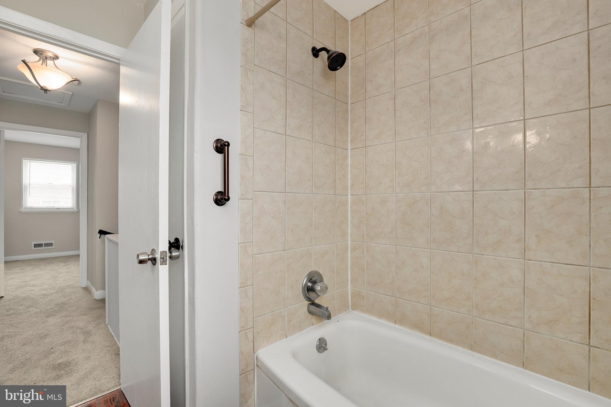614 Markham Road Baltimore, MD 21229 - Photo 22 of 34