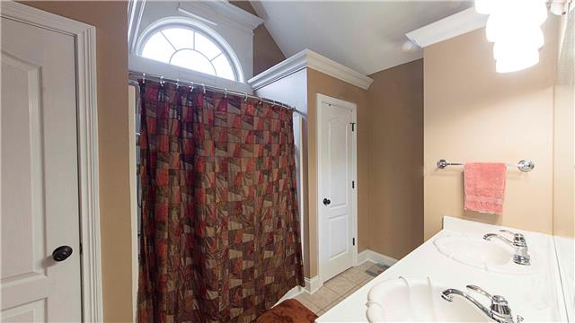 387 Abbie Road Murfreesboro, TN 37128 - Photo 14 of 19 ... And attached master bath fit for a king and queen! Double vanities, double closets, double Whammy!