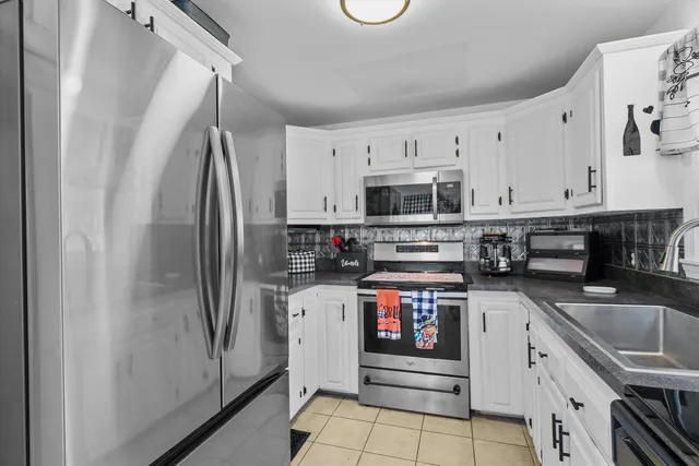 $525,000 | 13 Craven Terrace, Derry, NH 03038