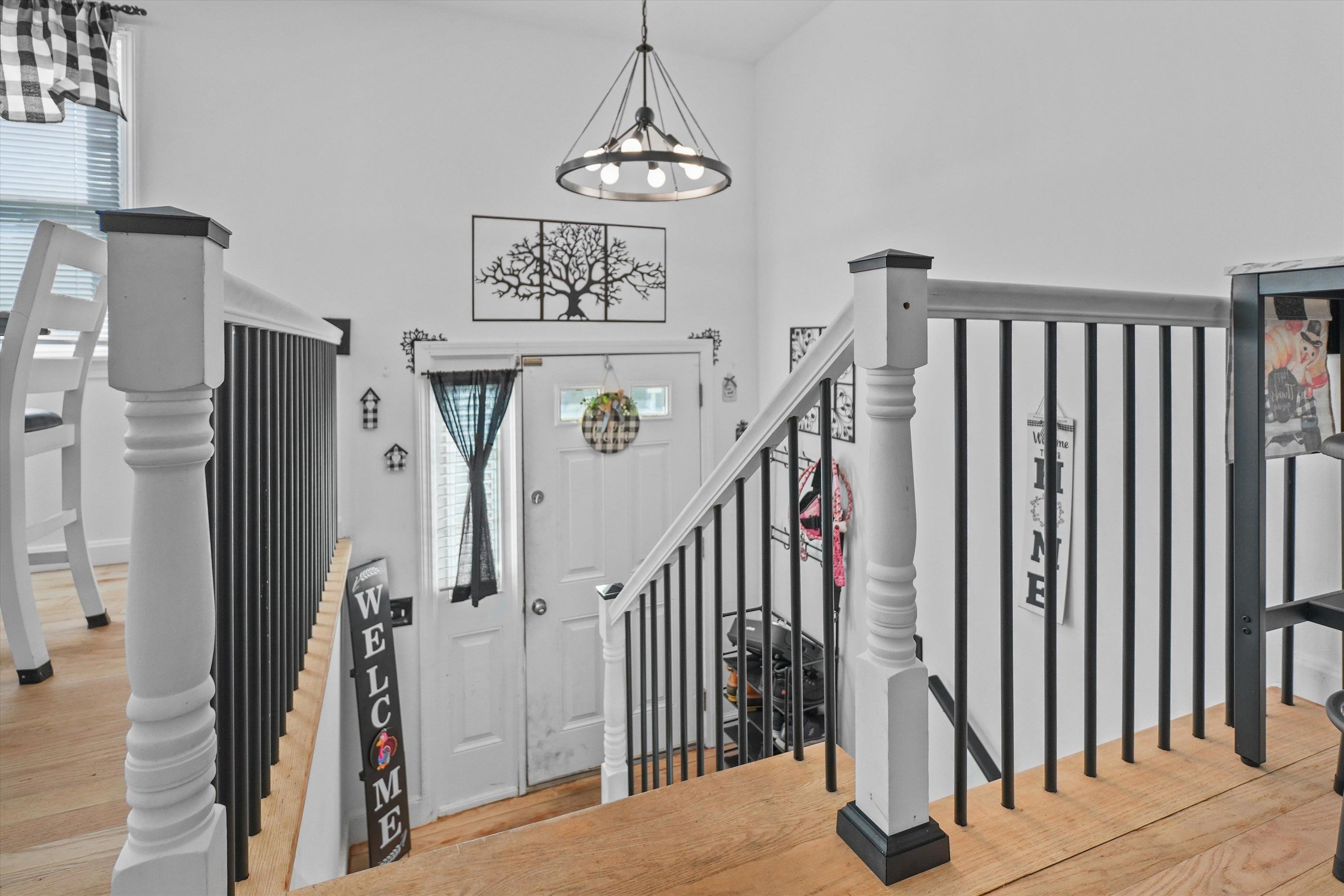 13 Craven Terrace Derry, NH 03038 - Photo 5 of 51