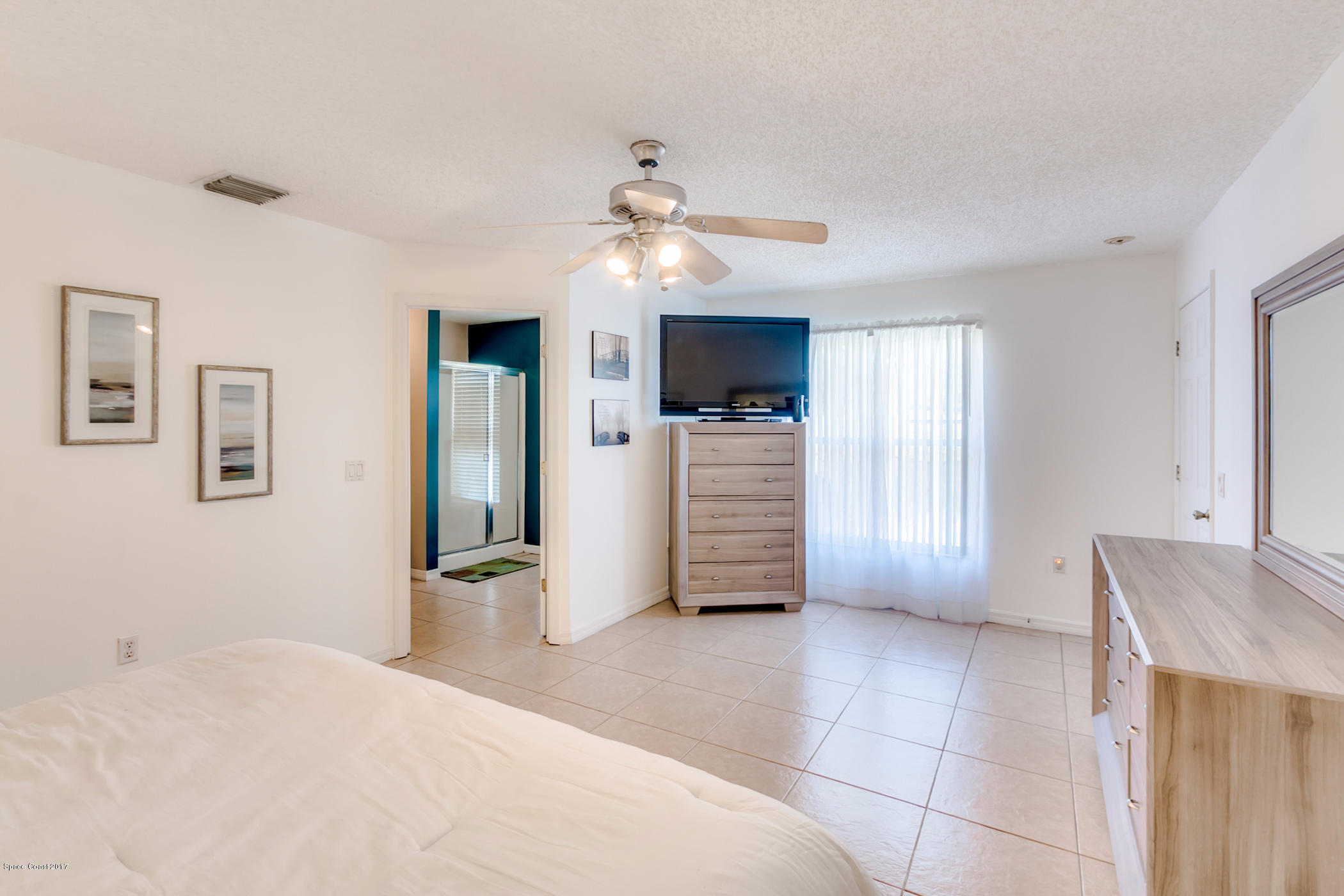 129 Donna Road Palm Bay, FL 32907 - Photo 15 of 36 Spacious and Comfortable