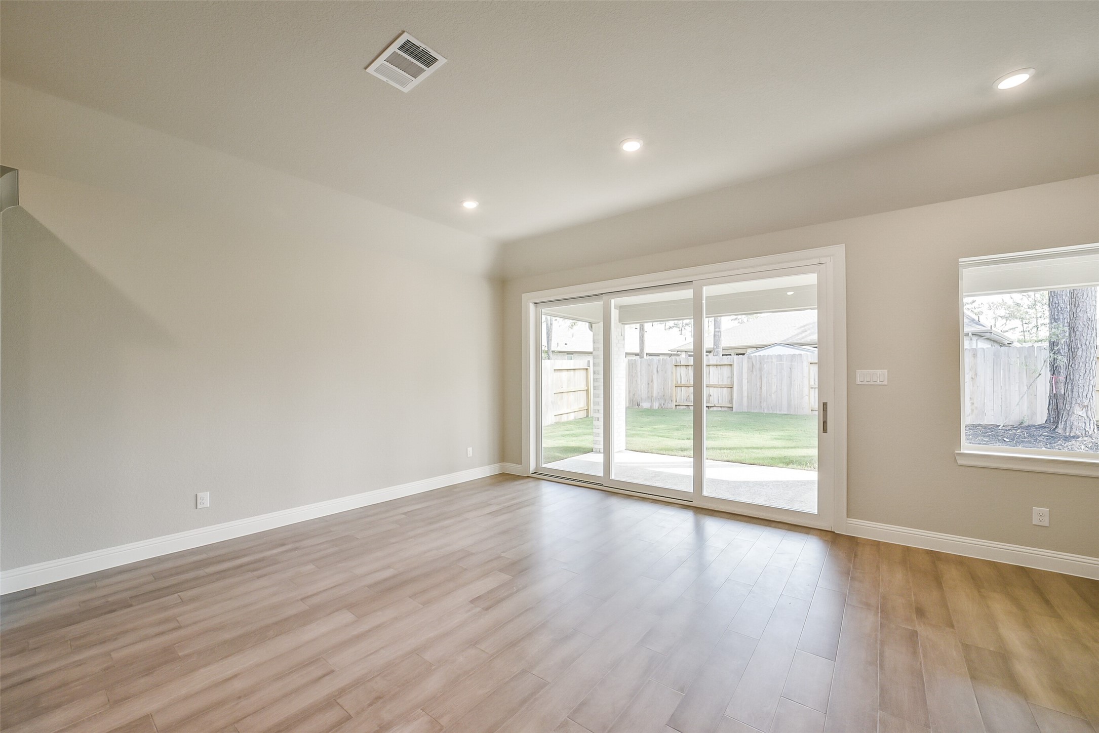 16155 Rustling Wds Road Conroe, TX 77302 - Photo 18 of 48