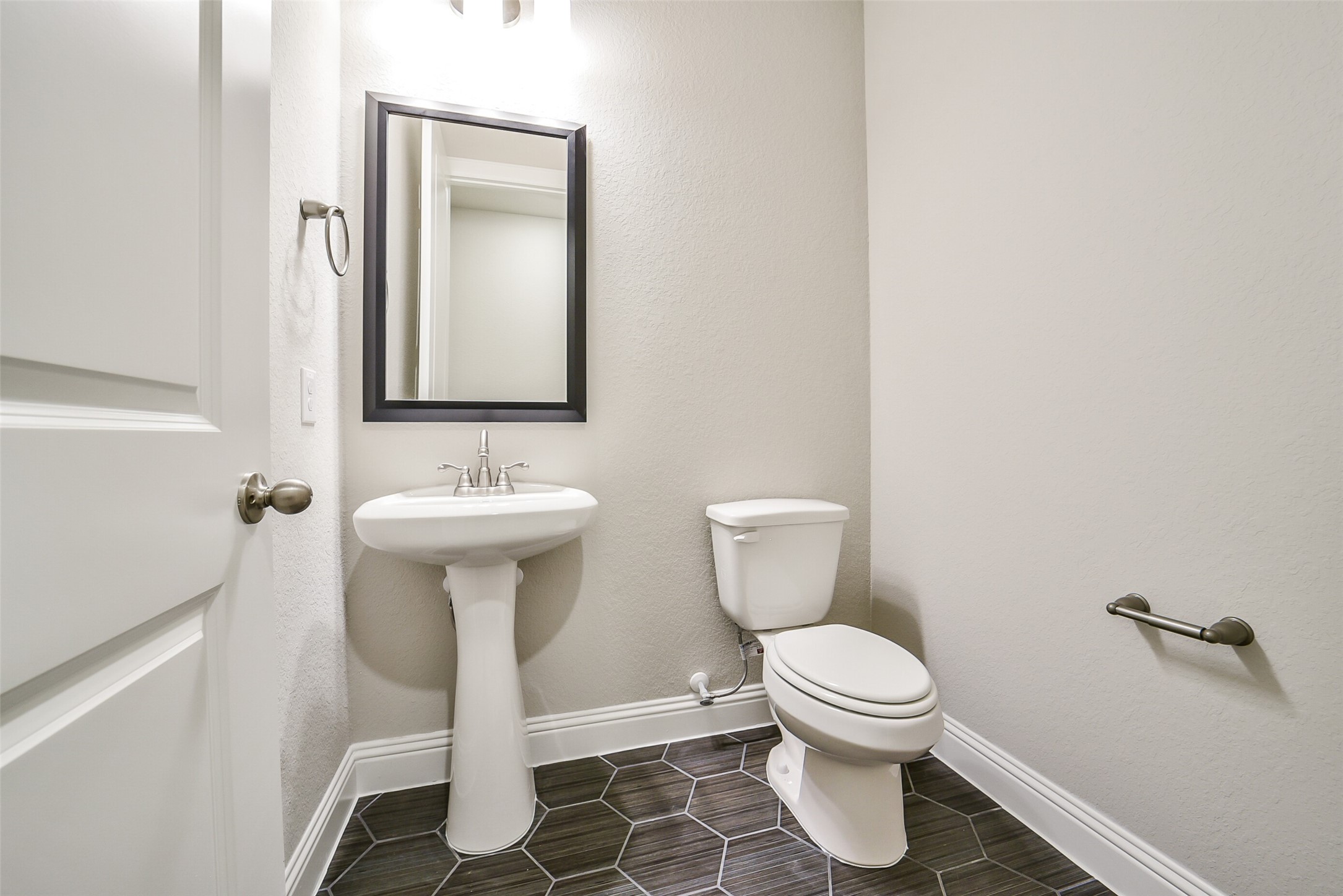 16155 Rustling Wds Road Conroe, TX 77302 - Photo 22 of 48