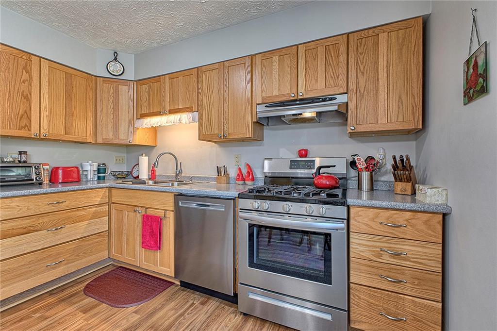 666 Georgetown Village Indiana, PA 15701 - Photo 6 of 34