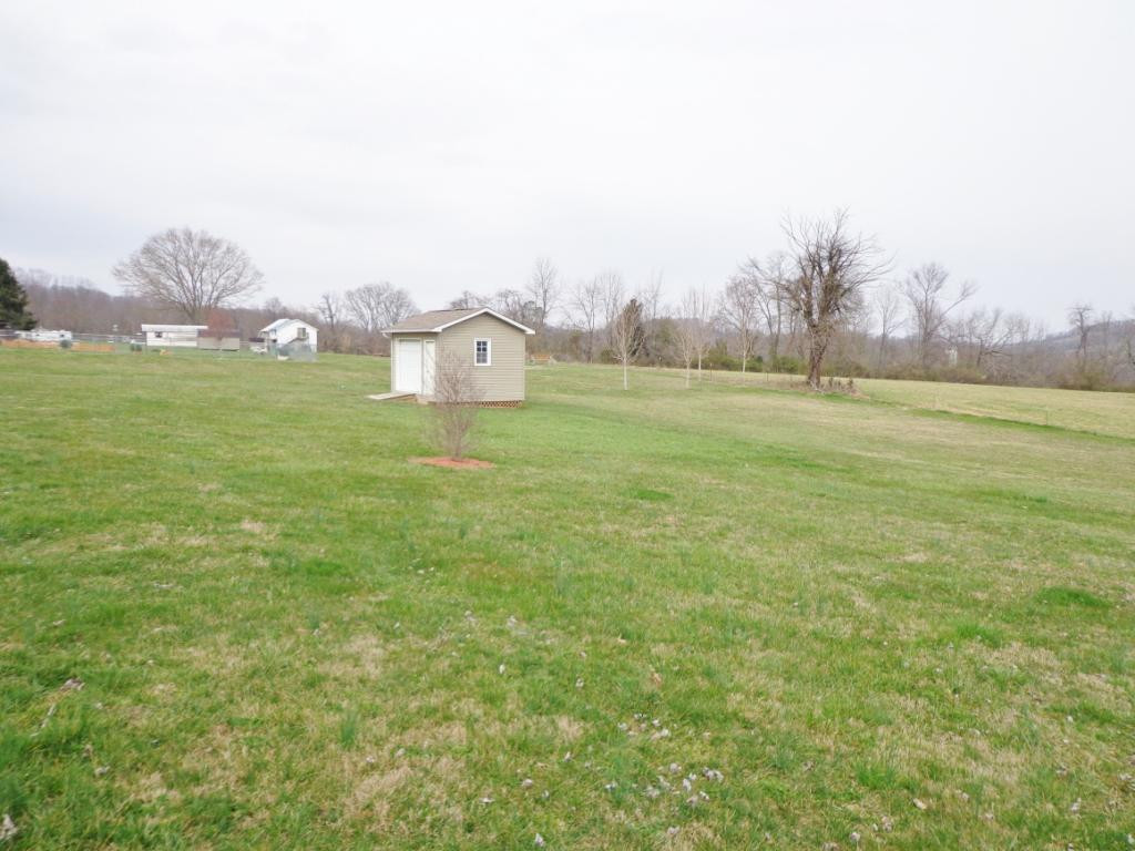 2580 Siam Road Elizabethton, TN 37643 - Photo 12 of 32 Photo 12
