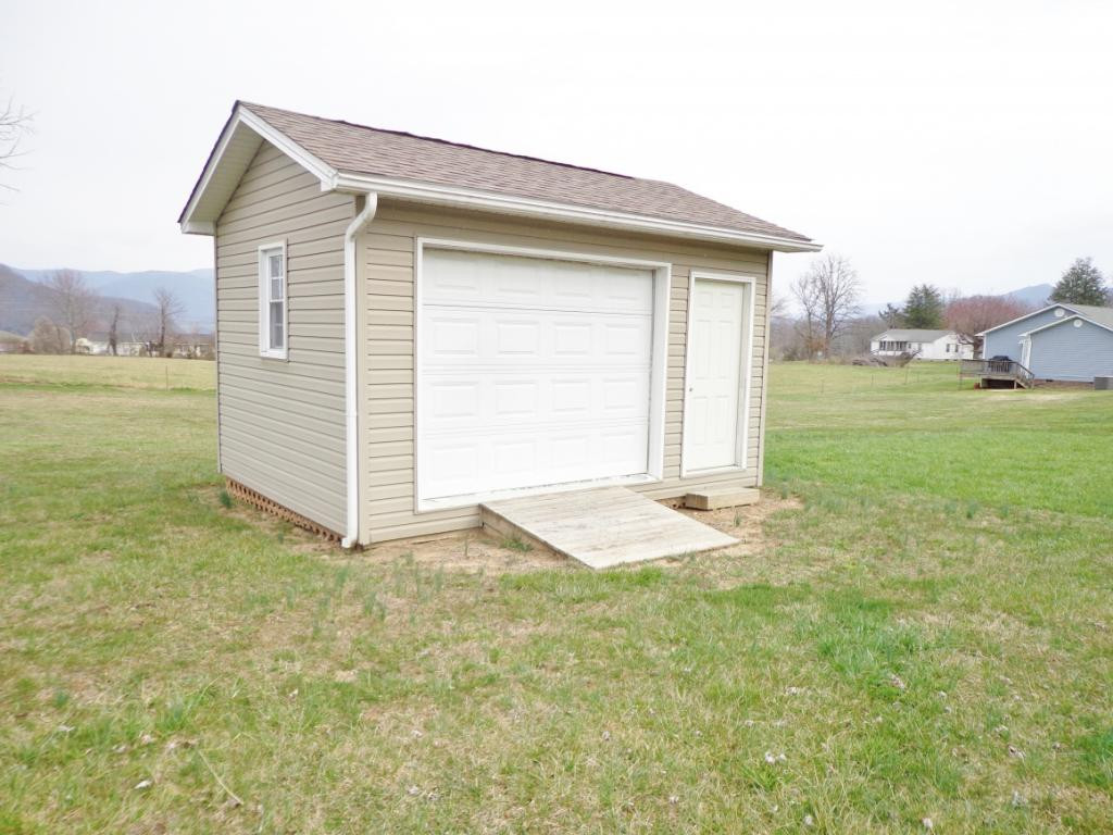 2580 Siam Road Elizabethton, TN 37643 - Photo 9 of 32 Photo 9