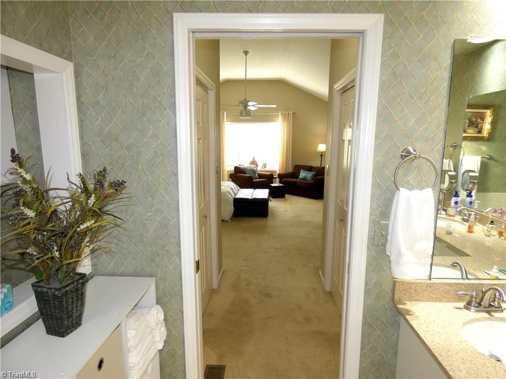1231 Stadler Ridge Road Winston-Salem, NC 27106 - Photo 12 of 27 Primary Bath