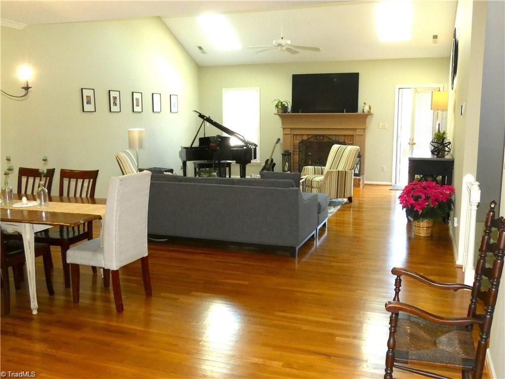 1231 Stadler Ridge Road Winston-Salem, NC 27106 - Photo 4 of 27 Great Room