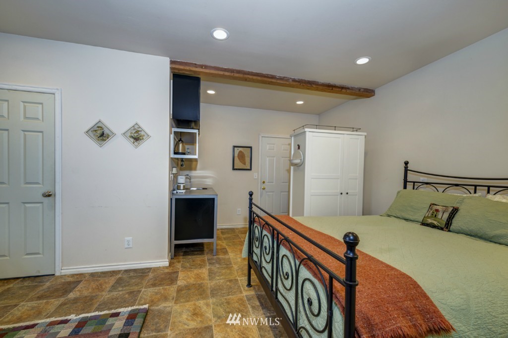 935 Maple Street Edmonds, WA 98020 - Photo 20 of 24