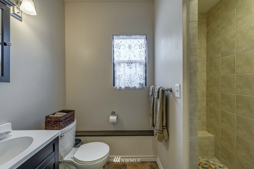 935 Maple Street Edmonds, WA 98020 - Photo 21 of 24