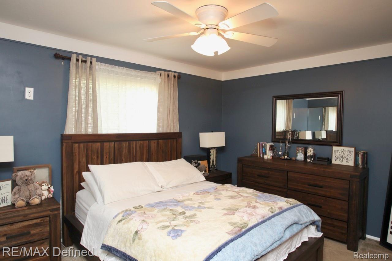 50737 Parsons Drive Utica, MI 48317 - Photo 17 of 26 AJ5E3852.jpg