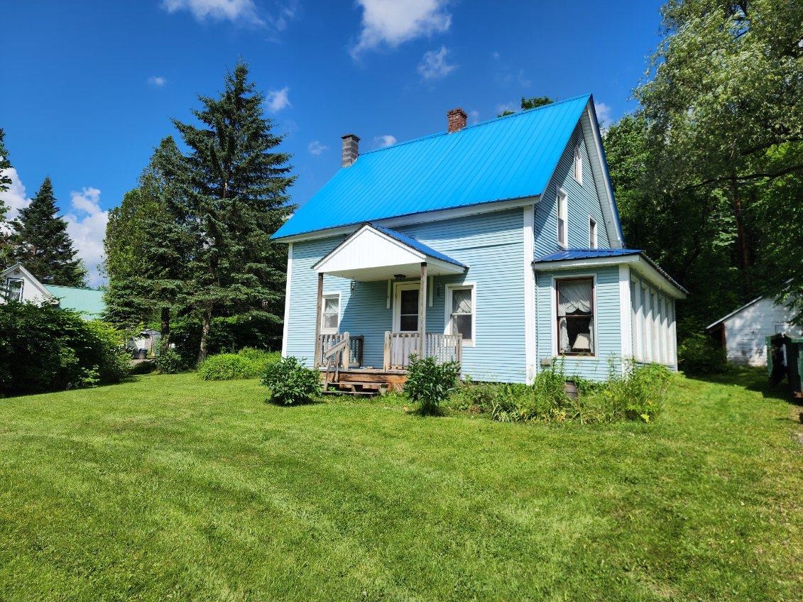 713 Highway 253 Canaan, VT 05902 - Photo 2 of 29