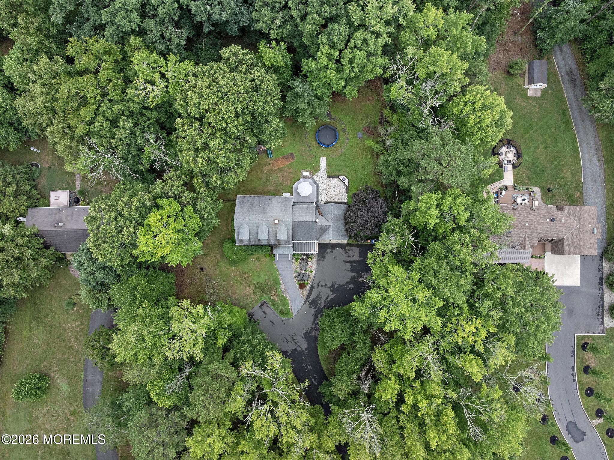 289 Cranberry Road Farmingdale, NJ 07727 - Photo 2 of 46 289 Cranberry Road (12)