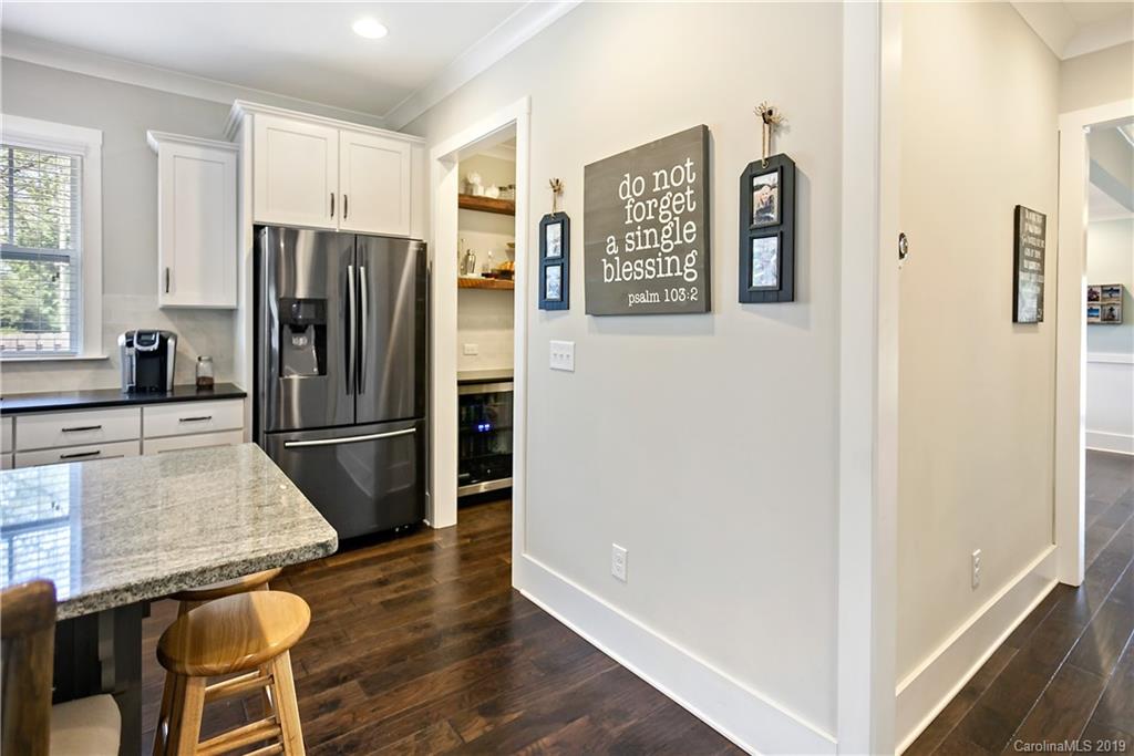 1233 Skyview Road Charlotte, NC 28208 - Photo 14 of 38