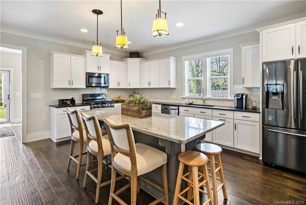 1233 Skyview Road Charlotte, NC 28208 - Photo 15 of 38