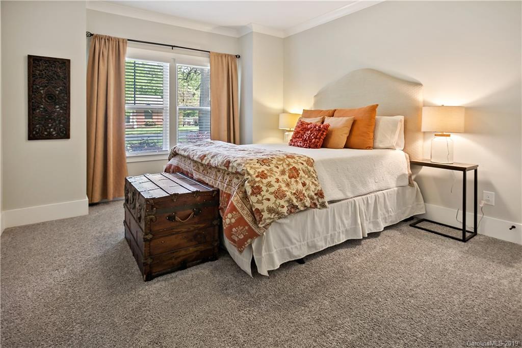 1233 Skyview Road Charlotte, NC 28208 - Photo 20 of 38