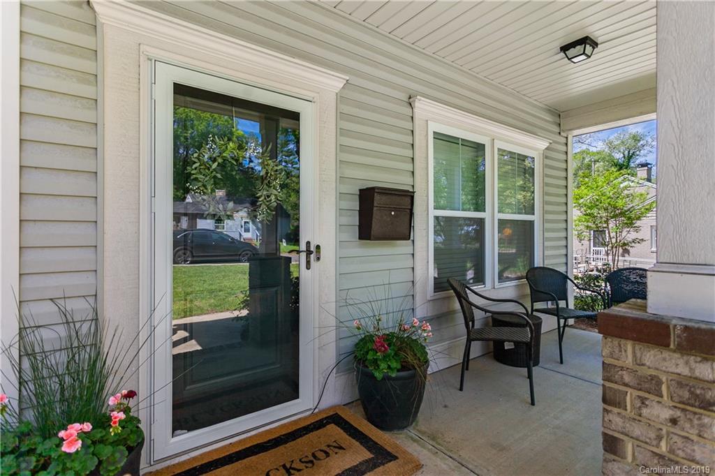 1233 Skyview Road Charlotte, NC 28208 - Photo 3 of 38