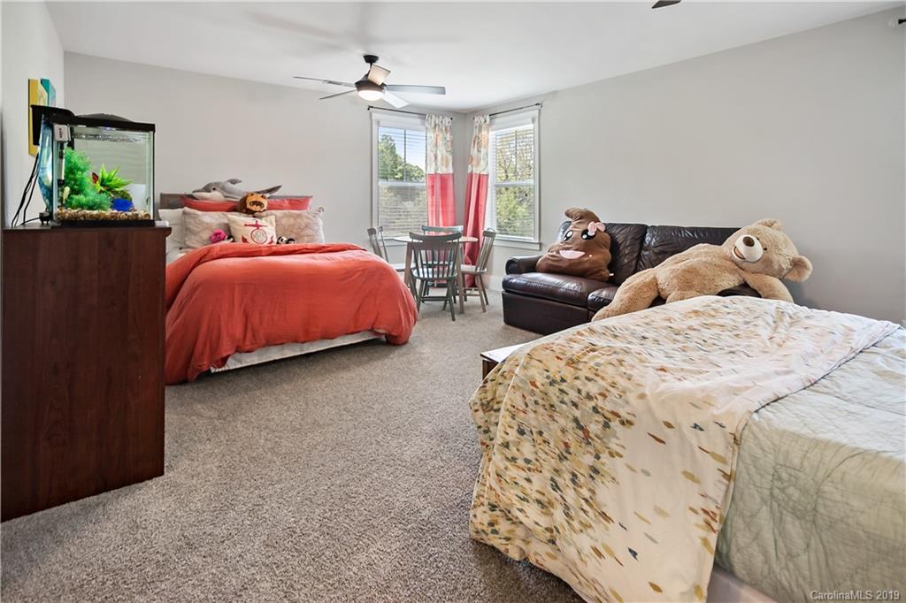 1233 Skyview Road Charlotte, NC 28208 - Photo 26 of 38