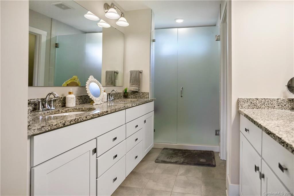 1233 Skyview Road Charlotte, NC 28208 - Photo 27 of 38