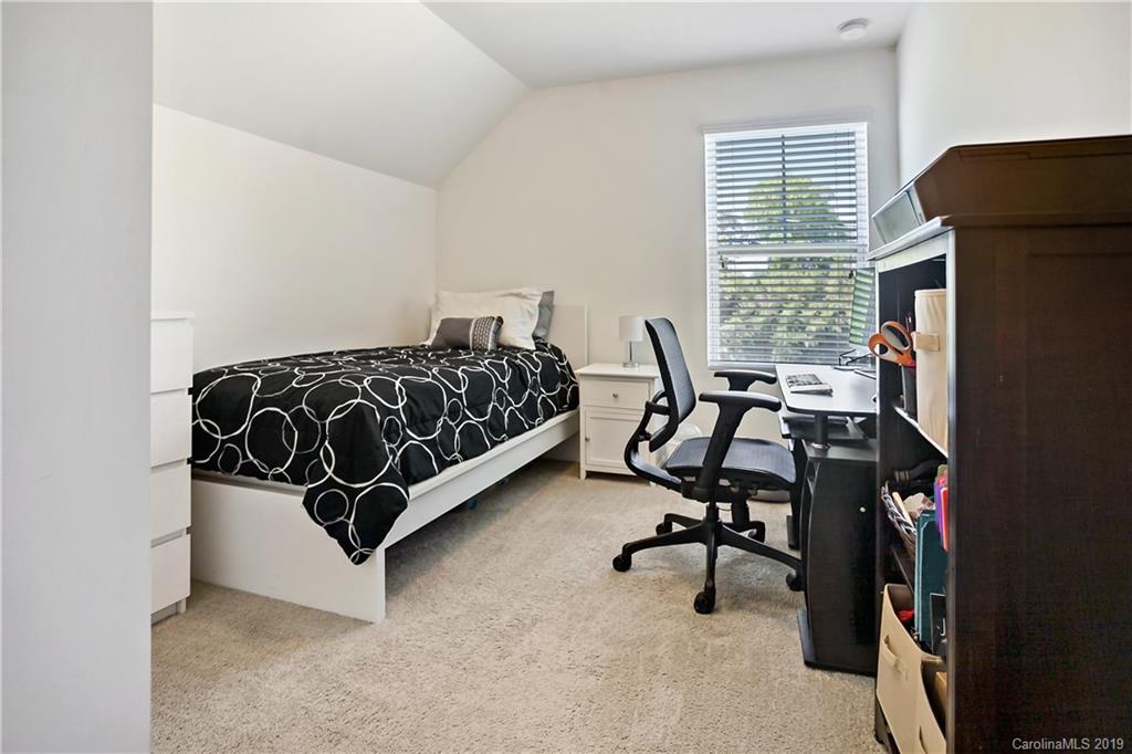 1233 Skyview Road Charlotte, NC 28208 - Photo 35 of 38