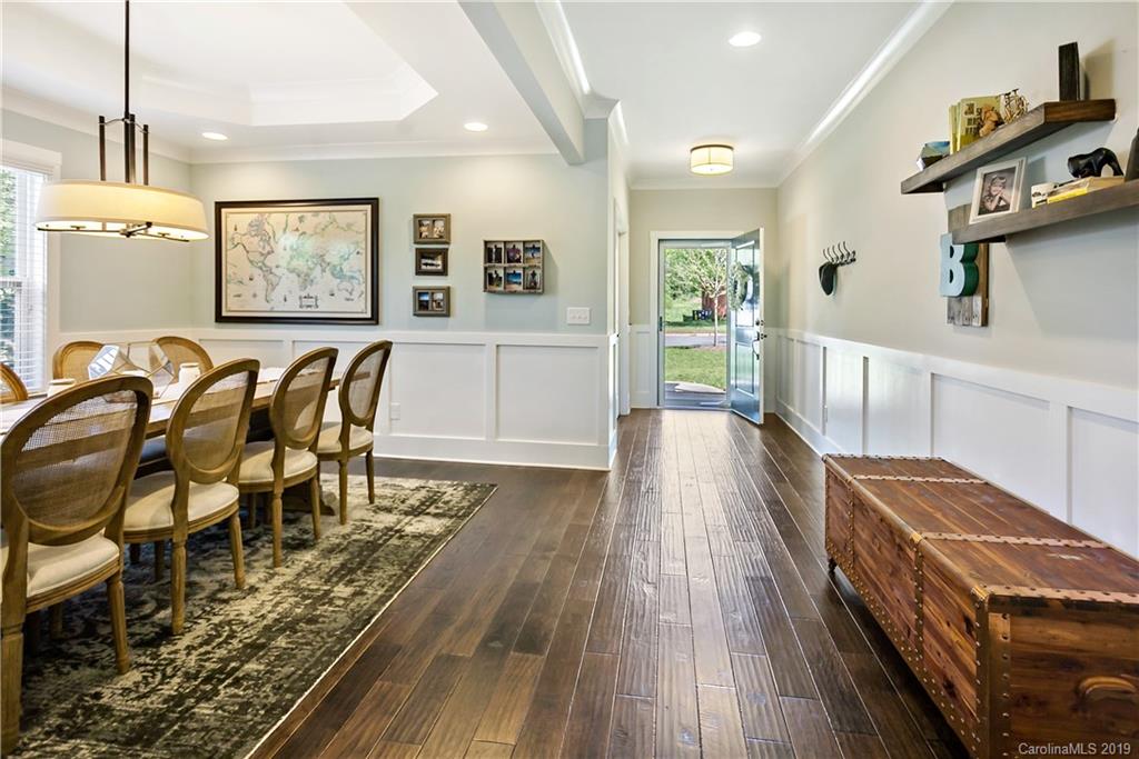 1233 Skyview Road Charlotte, NC 28208 - Photo 7 of 38