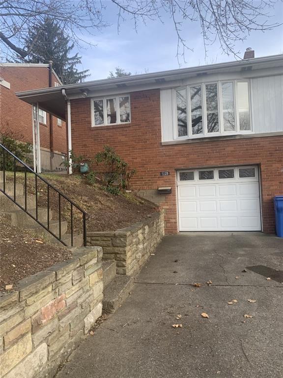 1829 Greentree Road Pittsburgh, PA 15220 - Photo 1 of 10 Gallery Image 1