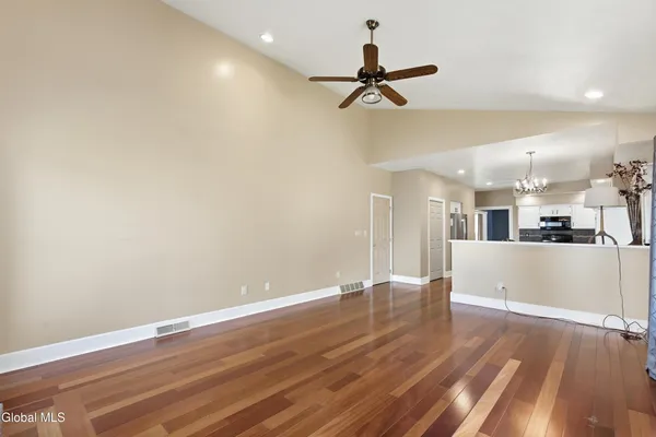 $649,900 | 145 Kennewyck Circle, Guilderland, NY 12159