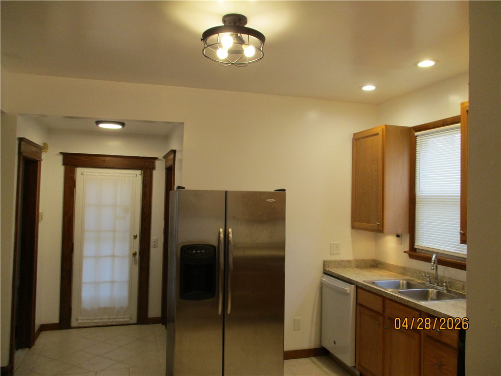 221 Hazelwood Terrace Rochester, NY 14609 - Photo 5 of 22