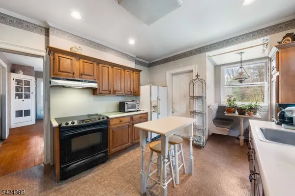 $599,000 | 5 Willow Street, Cranford, NJ 07016