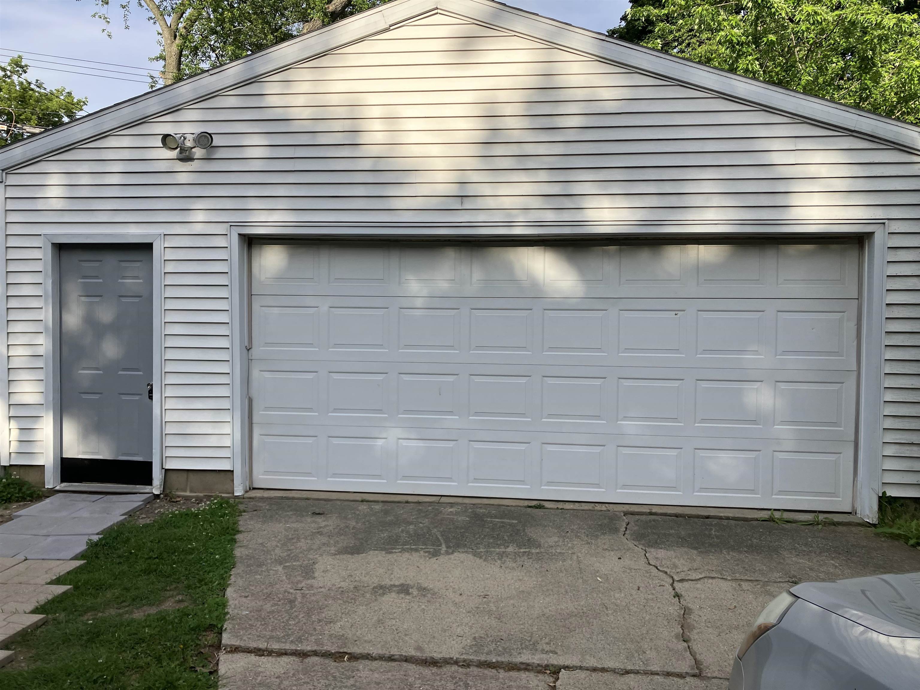 3201 Norwich Road Lansing, MI 48911 - Photo 8 of 31