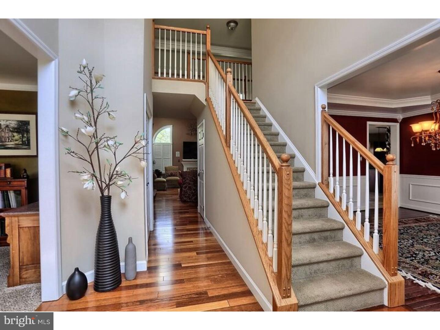 317 Kentucky Avenue Sinking Spring, PA 19608 - Photo 6 of 24 Foyer