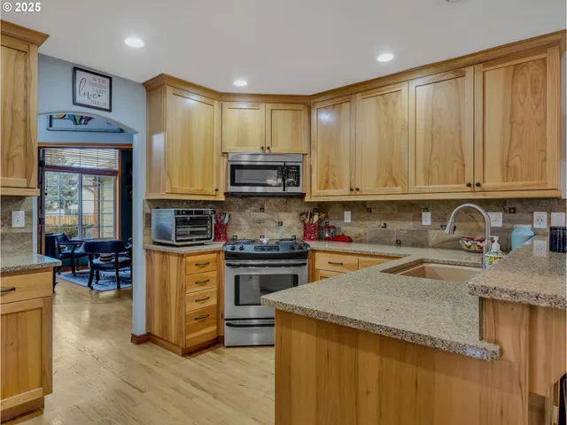 $525,000 | 1019 Southeast 27th Street, Troutdale, OR 97060