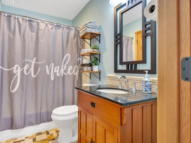 $525,000 | 1019 Southeast 27th Street, Troutdale, OR 97060