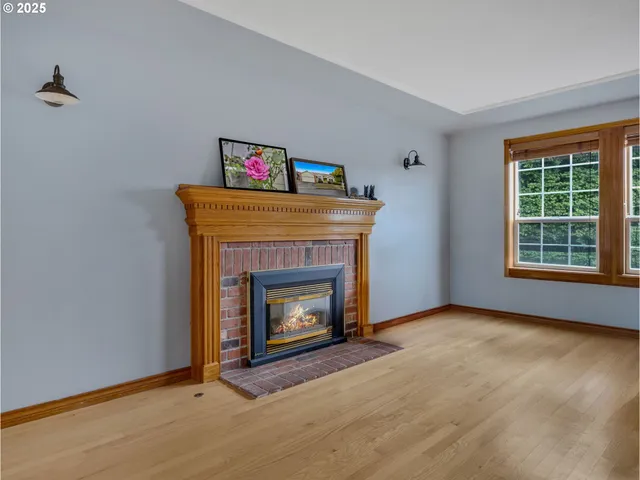 $525,000 | 1019 Southeast 27th Street, Troutdale, OR 97060