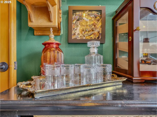 $525,000 | 1019 Southeast 27th Street, Troutdale, OR 97060