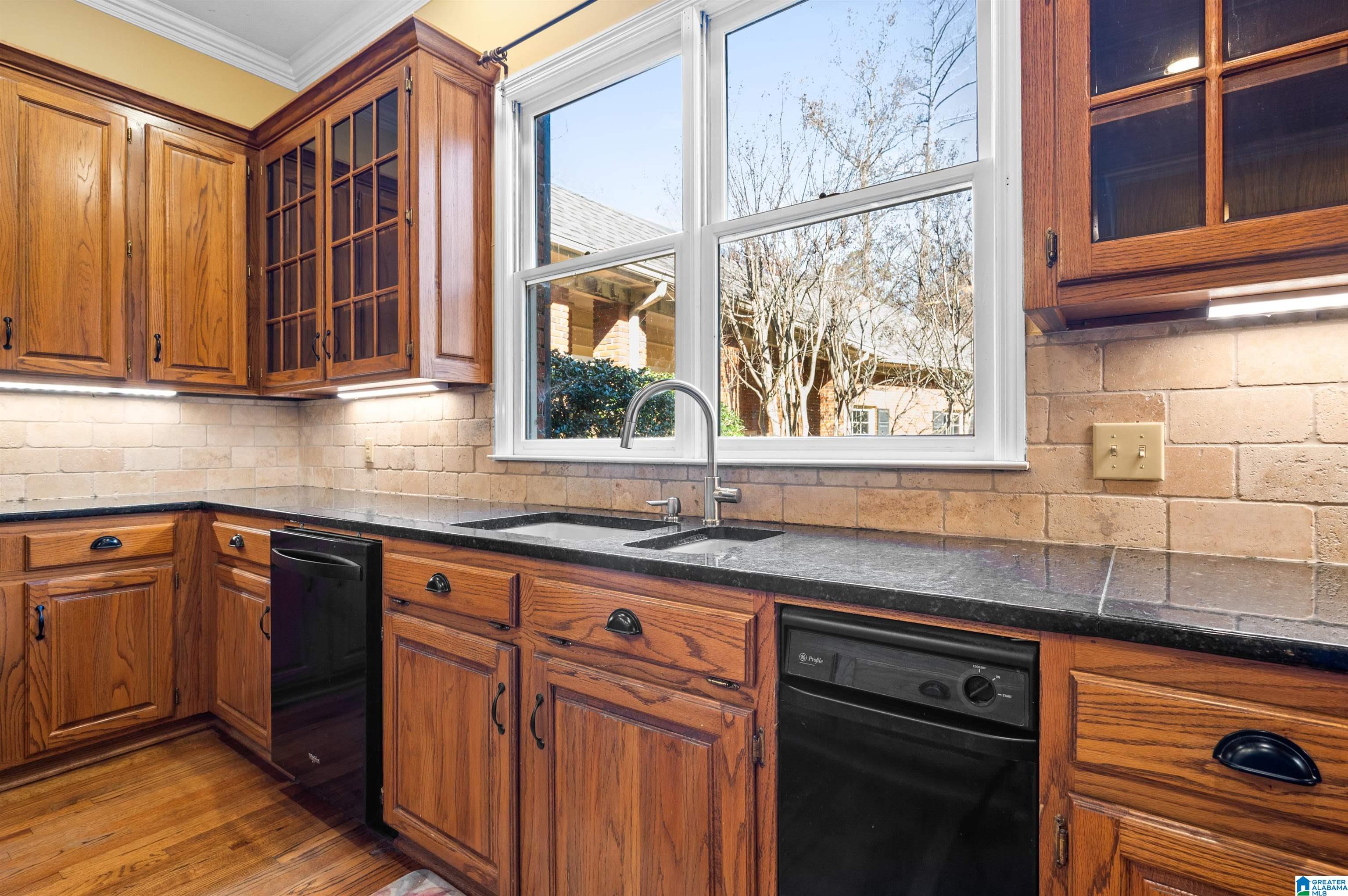 1402 Saulter Road Birmingham, AL 35209 - Photo 14 of 85 Gallery Image 14