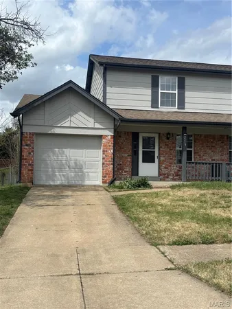 $1,475 | 2219 North Village Drive, St. Charles, MO 63303